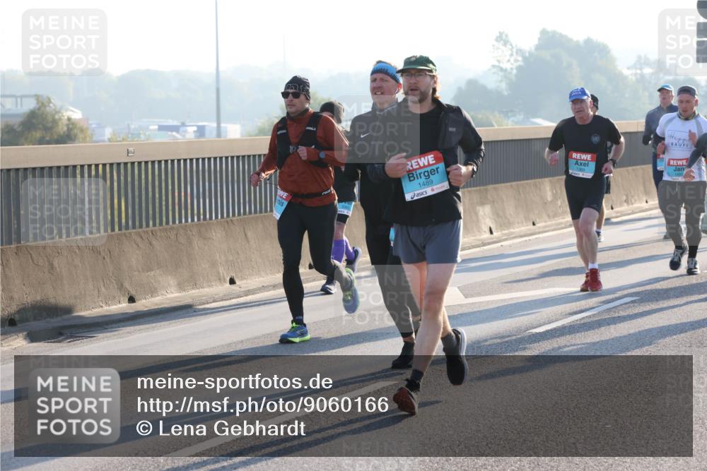 03.10.2025 - Köhlbrandbrückenlauf Lena Gebhardt http://msf.ph/oto/9060166 03.10.2025 09:19:10 Position 1 1489, 1369 meine-sportfotos.de