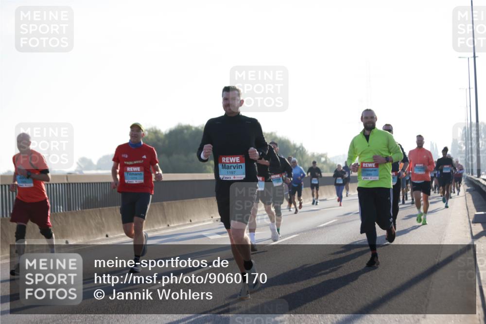 03.10.2025 - Köhlbrandbrückenlauf Jannik Wohlers http://msf.ph/oto/9060170 03.10.2025 09:14:41 Position 3 1219, 1197 meine-sportfotos.de