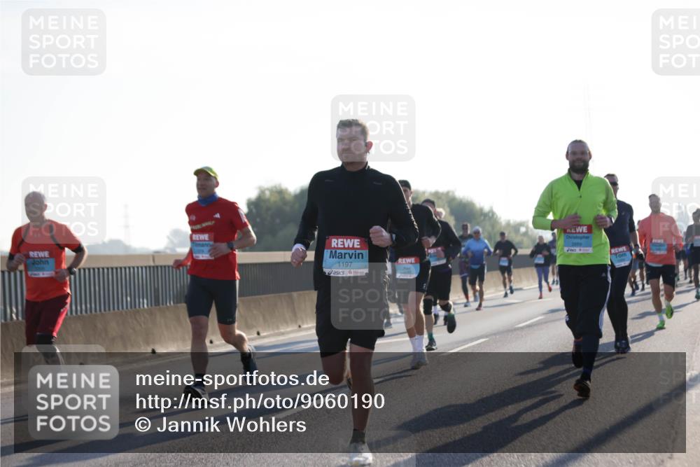 03.10.2025 - Köhlbrandbrückenlauf Jannik Wohlers http://msf.ph/oto/9060190 03.10.2025 09:14:42 Position 3 1197, 2889 meine-sportfotos.de