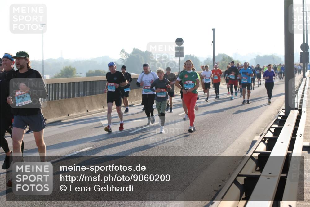 03.10.2025 - Köhlbrandbrückenlauf Lena Gebhardt http://msf.ph/oto/9060209 03.10.2025 09:19:11 Position 1 1489 meine-sportfotos.de