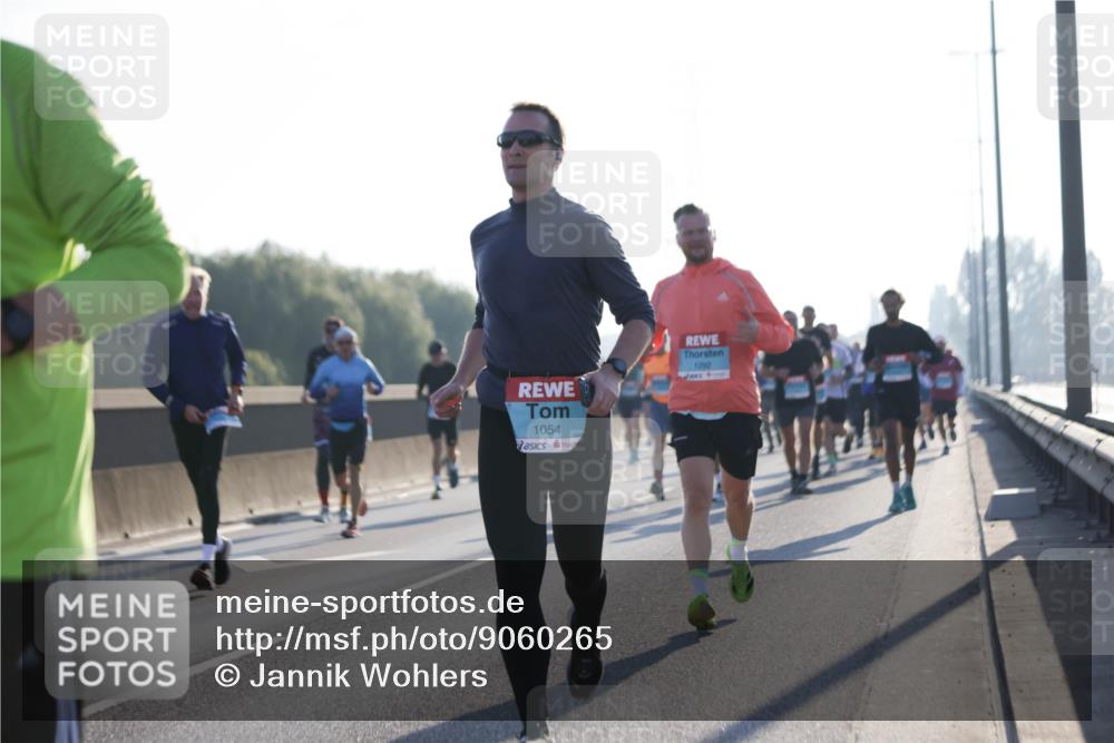 03.10.2025 - Köhlbrandbrückenlauf Jannik Wohlers http://msf.ph/oto/9060265 03.10.2025 09:14:43 Position 3 1054, 1292 meine-sportfotos.de