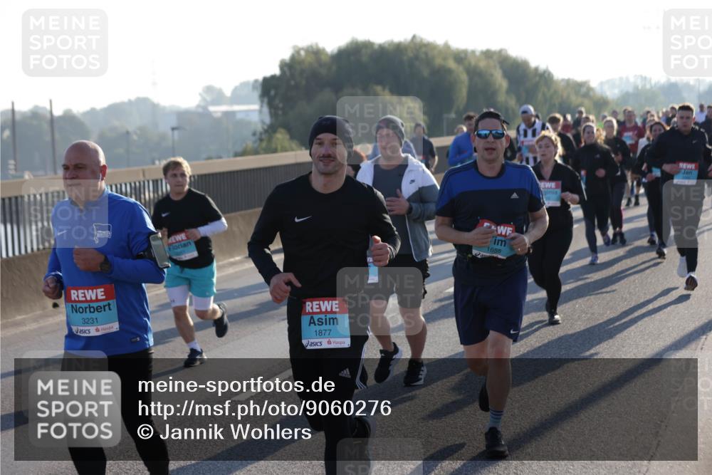 03.10.2025 - Köhlbrandbrückenlauf Jannik Wohlers http://msf.ph/oto/9060276 03.10.2025 09:22:34 Position 3 3231, 1877, 1655 meine-sportfotos.de