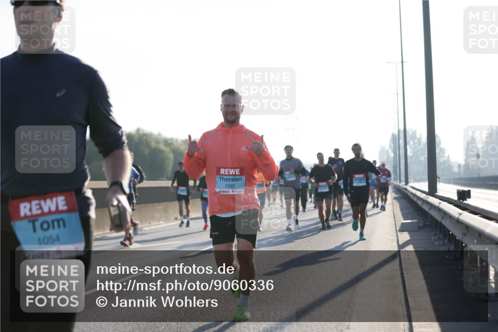 03.10.2025 - Köhlbrandbrückenlauf Jannik Wohlers http://msf.ph/oto/9060336 03.10.2025 09:14:45 Position 3 1054, 1292 meine-sportfotos.de