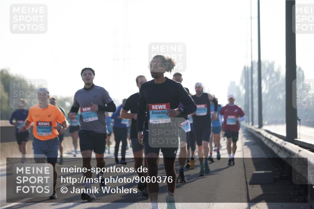 03.10.2025 - Köhlbrandbrückenlauf Jannik Wohlers http://msf.ph/oto/9060376 03.10.2025 09:14:46 Position 3 3817, 1550 meine-sportfotos.de