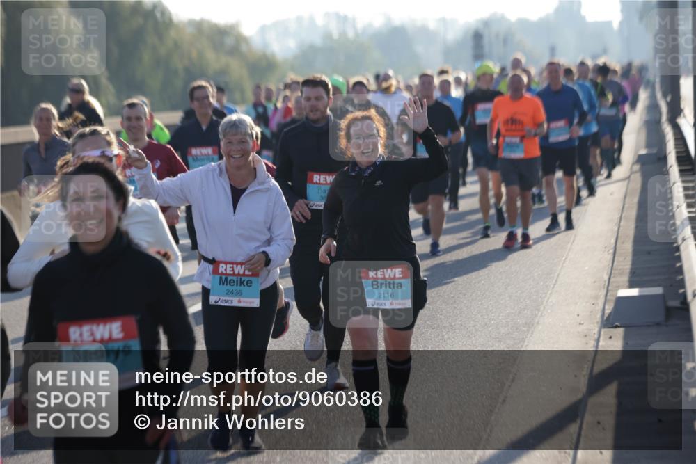 03.10.2025 - Köhlbrandbrückenlauf Jannik Wohlers http://msf.ph/oto/9060386 03.10.2025 09:22:38 Position 3 38, 1940, 2436, 2116 meine-sportfotos.de
