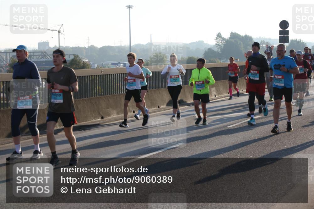03.10.2025 - Köhlbrandbrückenlauf Lena Gebhardt http://msf.ph/oto/9060389 03.10.2025 09:19:15 Position 1 1364 meine-sportfotos.de