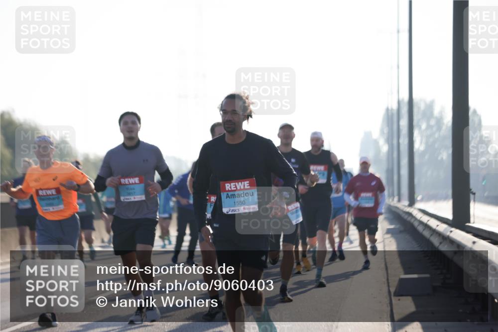 03.10.2025 - Köhlbrandbrückenlauf Jannik Wohlers http://msf.ph/oto/9060403 03.10.2025 09:14:46 Position 3 3817, 1550 meine-sportfotos.de