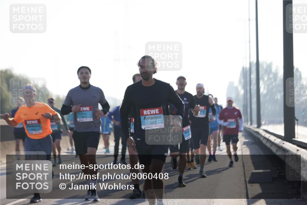 03.10.2025 - Köhlbrandbrückenlauf Jannik Wohlers http://msf.ph/oto/9060408 03.10.2025 09:14:46 Position 3 3817, 1550 meine-sportfotos.de