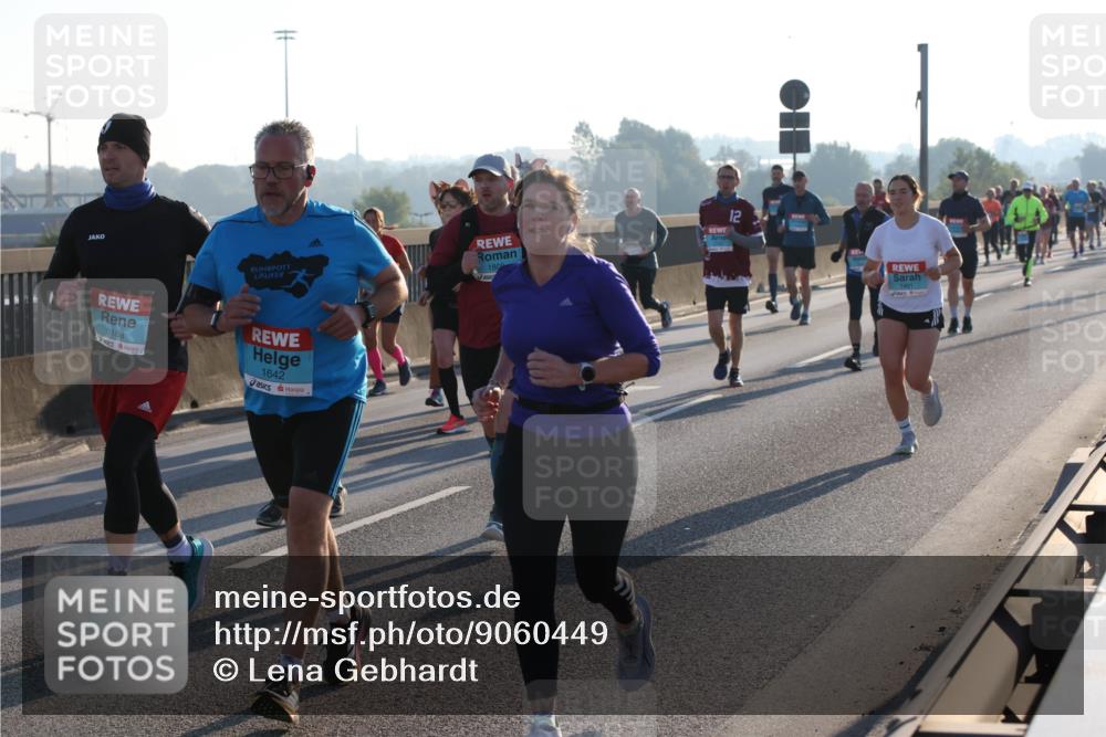 03.10.2025 - Köhlbrandbrückenlauf Lena Gebhardt http://msf.ph/oto/9060449 03.10.2025 09:19:18 Position 1 3188, 1642, 1809 meine-sportfotos.de