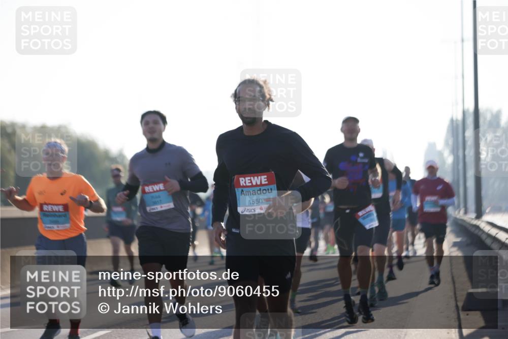 03.10.2025 - Köhlbrandbrückenlauf Jannik Wohlers http://msf.ph/oto/9060455 03.10.2025 09:14:47 Position 3 3817, 1550 meine-sportfotos.de
