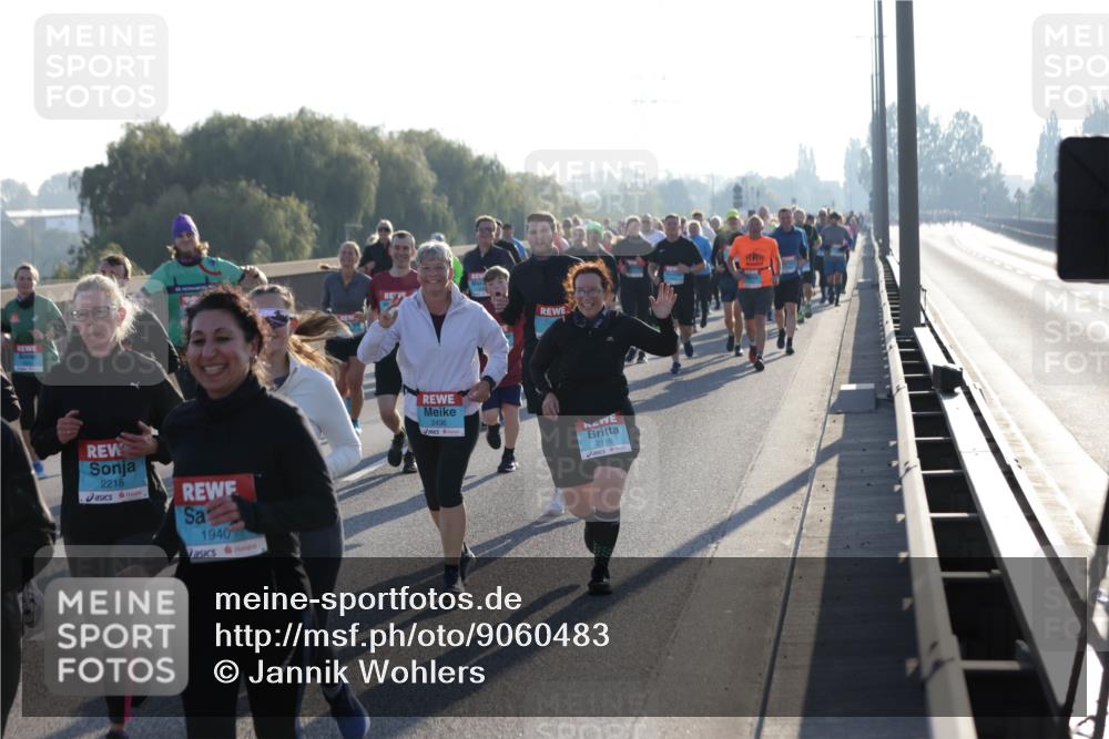 03.10.2025 - Köhlbrandbrückenlauf Jannik Wohlers http://msf.ph/oto/9060483 03.10.2025 09:22:39 Position 3 2218, 1940, 2436, 2116 meine-sportfotos.de