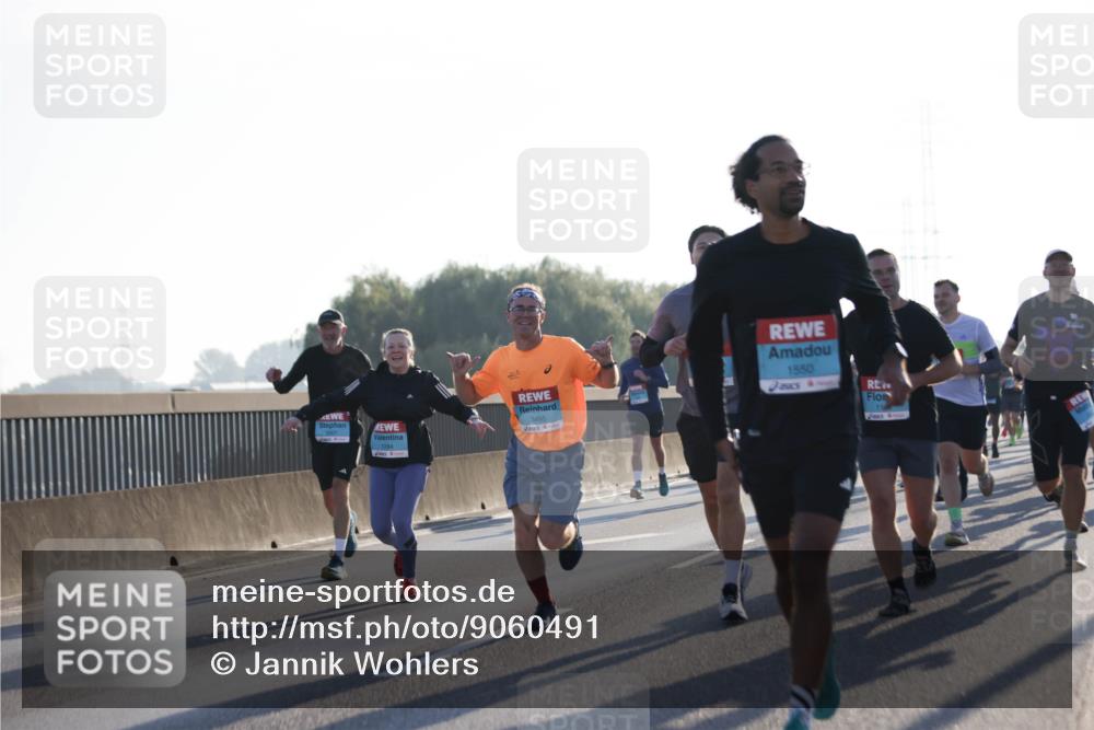 03.10.2025 - Köhlbrandbrückenlauf Jannik Wohlers http://msf.ph/oto/9060491 03.10.2025 09:14:48 Position 3 1550 meine-sportfotos.de