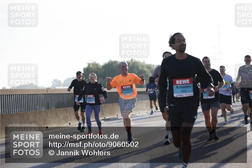 03.10.2025 - Köhlbrandbrückenlauf Jannik Wohlers http://msf.ph/oto/9060502 03.10.2025 09:14:48 Position 3 3495, 1550 meine-sportfotos.de
