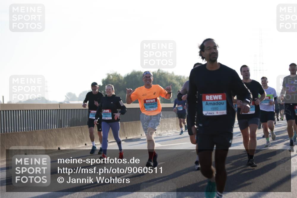 03.10.2025 - Köhlbrandbrückenlauf Jannik Wohlers http://msf.ph/oto/9060511 03.10.2025 09:14:48 Position 3 3495, 1550 meine-sportfotos.de