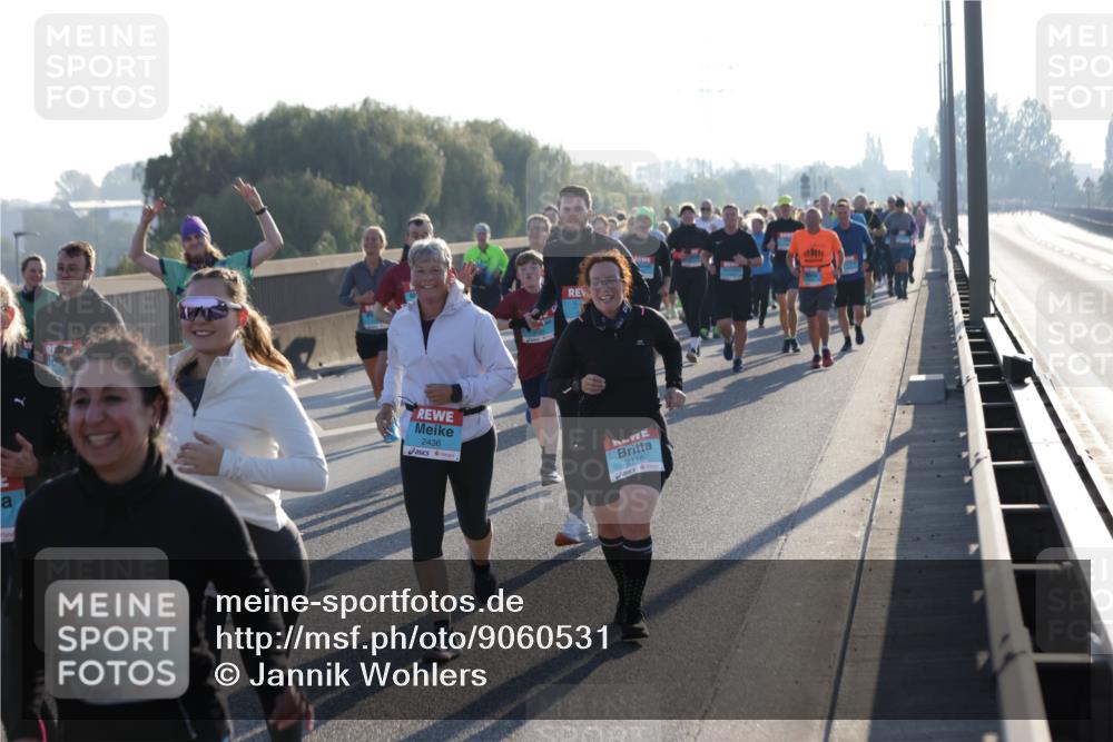 03.10.2025 - Köhlbrandbrückenlauf Jannik Wohlers http://msf.ph/oto/9060531 03.10.2025 09:22:40 Position 3 1940, 2436, 2116 meine-sportfotos.de