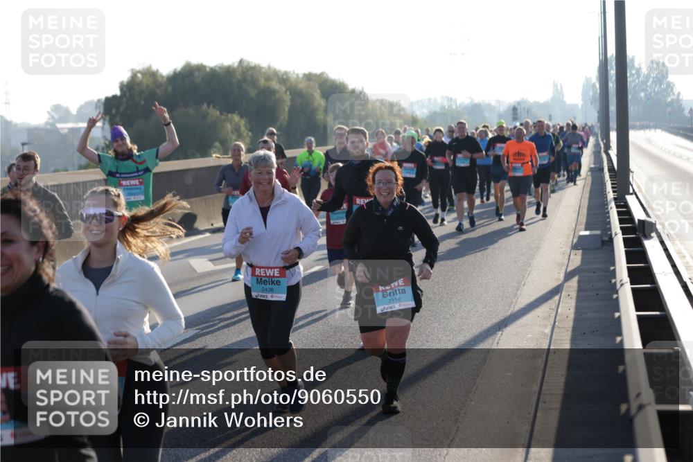 03.10.2025 - Köhlbrandbrückenlauf Jannik Wohlers http://msf.ph/oto/9060550 03.10.2025 09:22:40 Position 3 2436, 2116 meine-sportfotos.de