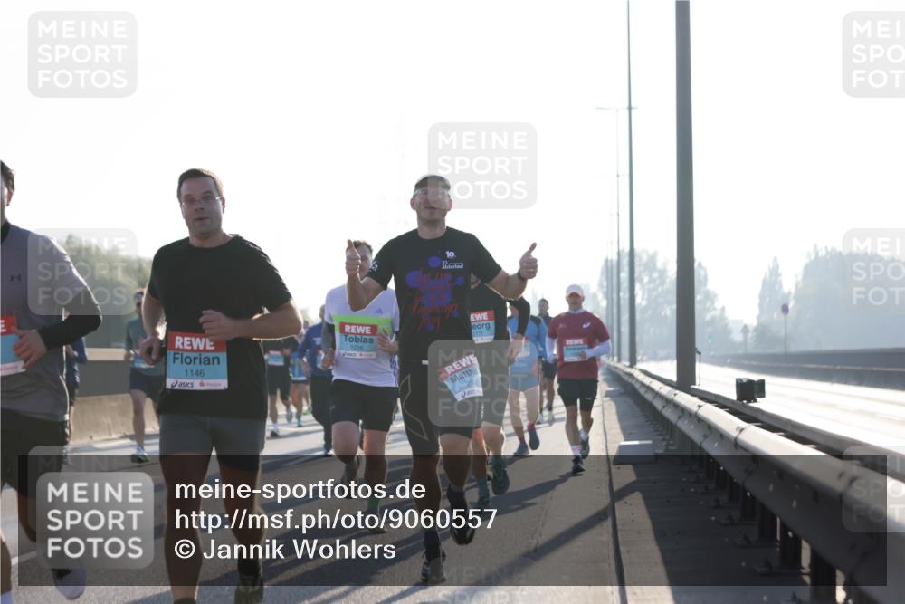 03.10.2025 - Köhlbrandbrückenlauf Jannik Wohlers http://msf.ph/oto/9060557 03.10.2025 09:14:49 Position 3 24, 1146, 1226, 10 meine-sportfotos.de