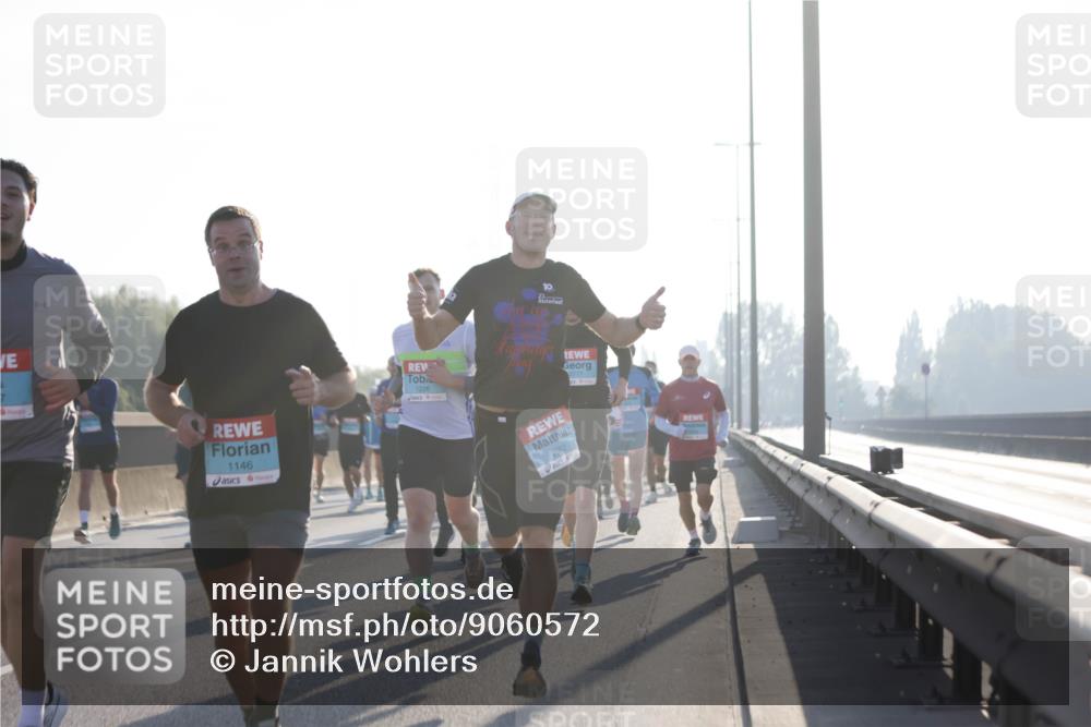 03.10.2025 - Köhlbrandbrückenlauf Jannik Wohlers http://msf.ph/oto/9060572 03.10.2025 09:14:49 Position 3 7, 1146, 10, 1226, 2962 meine-sportfotos.de