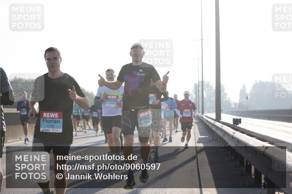 03.10.2025 - Köhlbrandbrückenlauf Jannik Wohlers http://msf.ph/oto/9060597 03.10.2025 09:14:50 Position 3 1146, 10, 1226, 2962 meine-sportfotos.de