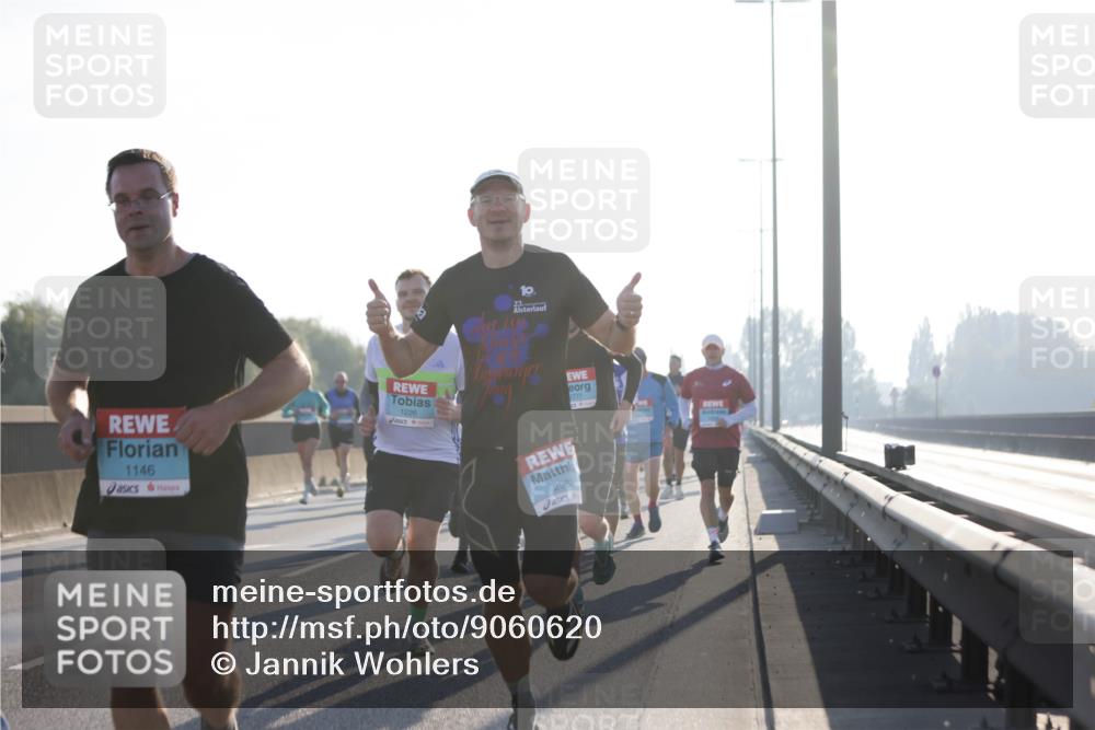 03.10.2025 - Köhlbrandbrückenlauf Jannik Wohlers http://msf.ph/oto/9060620 03.10.2025 09:14:50 Position 3 1146, 1226, 2962 meine-sportfotos.de