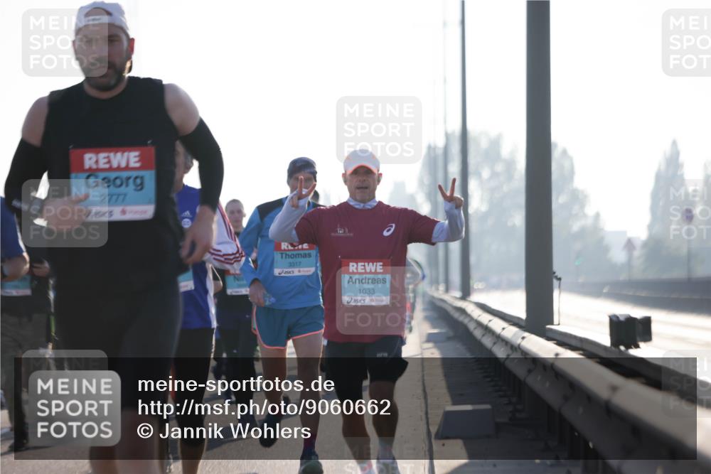03.10.2025 - Köhlbrandbrückenlauf Jannik Wohlers http://msf.ph/oto/9060662 03.10.2025 09:14:51 Position 3 2777, 3317, 1033 meine-sportfotos.de