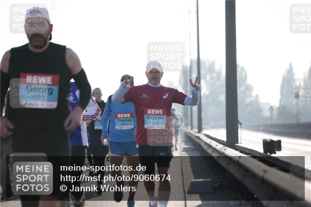 03.10.2025 - Köhlbrandbrückenlauf Jannik Wohlers http://msf.ph/oto/9060674 03.10.2025 09:14:51 Position 3 2777, 3317, 1033 meine-sportfotos.de