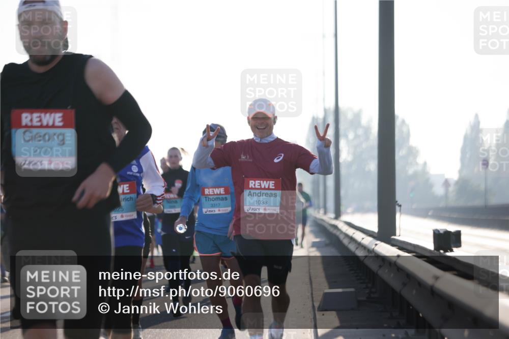 03.10.2025 - Köhlbrandbrückenlauf Jannik Wohlers http://msf.ph/oto/9060696 03.10.2025 09:14:51 Position 3 2777, 025, 3317, 1033 meine-sportfotos.de