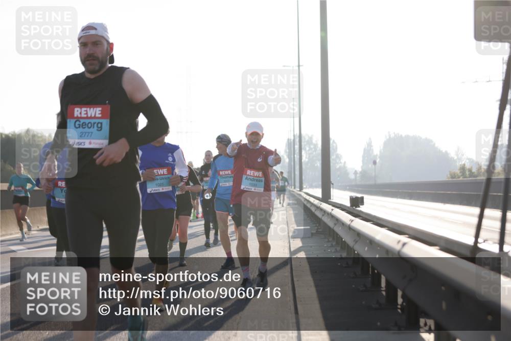 03.10.2025 - Köhlbrandbrückenlauf Jannik Wohlers http://msf.ph/oto/9060716 03.10.2025 09:14:52 Position 3 2777, 1025, 3317, 1033, 57 meine-sportfotos.de