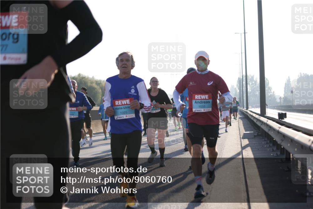 03.10.2025 - Köhlbrandbrückenlauf Jannik Wohlers http://msf.ph/oto/9060760 03.10.2025 09:14:53 Position 3 71, 1025, 1033 meine-sportfotos.de
