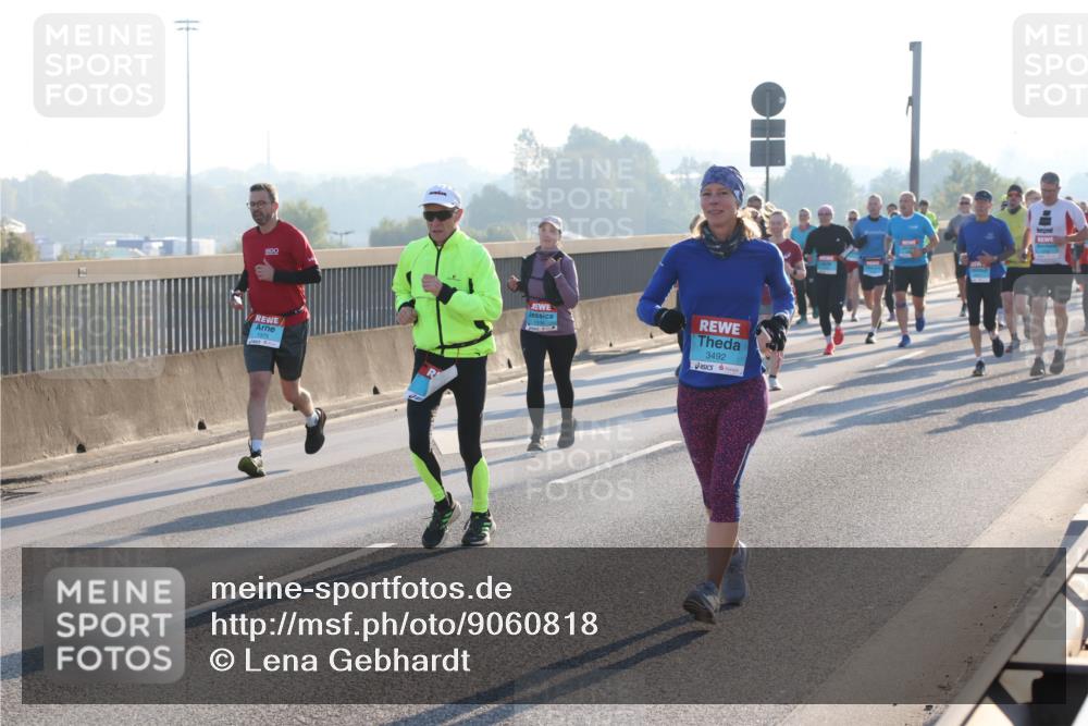03.10.2025 - Köhlbrandbrückenlauf Lena Gebhardt http://msf.ph/oto/9060818 03.10.2025 09:19:26 Position 1 3492 meine-sportfotos.de