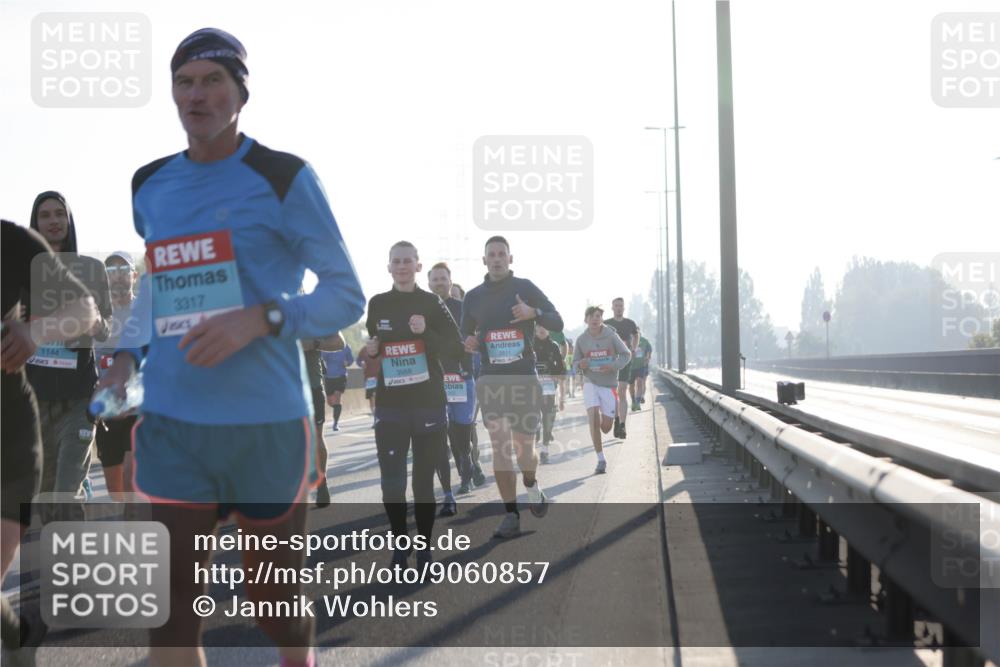 03.10.2025 - Köhlbrandbrückenlauf Jannik Wohlers http://msf.ph/oto/9060857 03.10.2025 09:14:55 Position 3 1144, 3317, 3568, 5, 7 meine-sportfotos.de