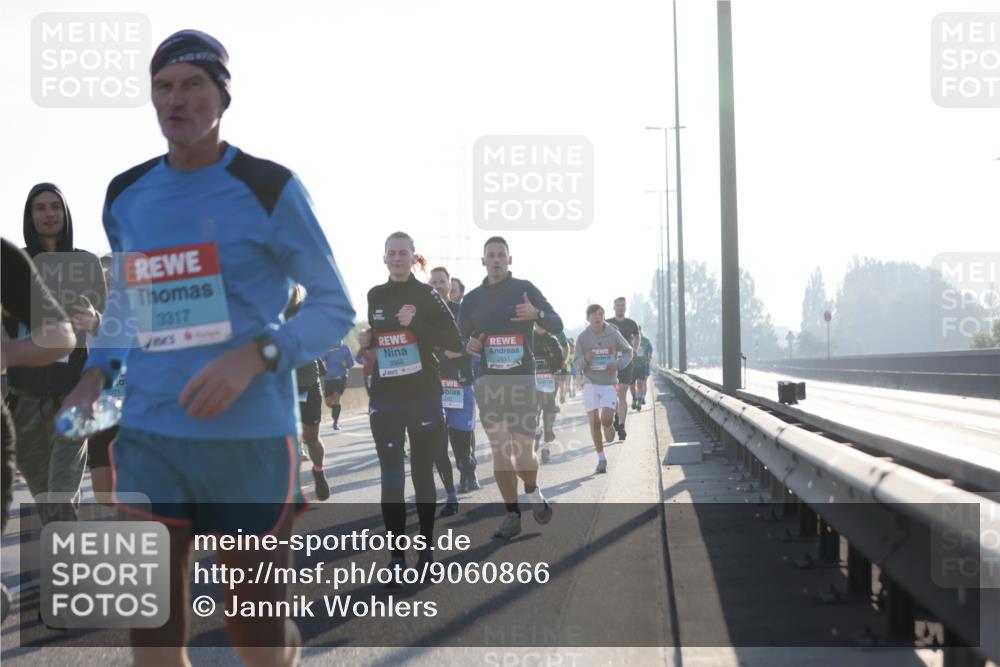 03.10.2025 - Köhlbrandbrückenlauf Jannik Wohlers http://msf.ph/oto/9060866 03.10.2025 09:14:55 Position 3 3317, 3568, 517 meine-sportfotos.de