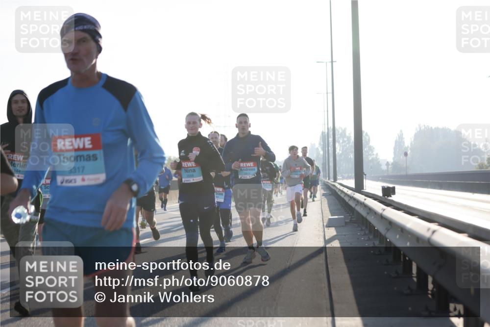 03.10.2025 - Köhlbrandbrückenlauf Jannik Wohlers http://msf.ph/oto/9060878 03.10.2025 09:14:55 Position 3 144, 1071, 3317, 2811, 517 meine-sportfotos.de