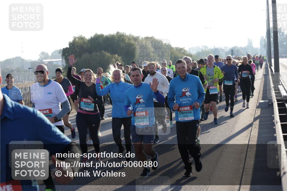 03.10.2025 - Köhlbrandbrückenlauf Jannik Wohlers http://msf.ph/oto/9060880 03.10.2025 09:22:49 Position 3 2003, 3446, 3450 meine-sportfotos.de