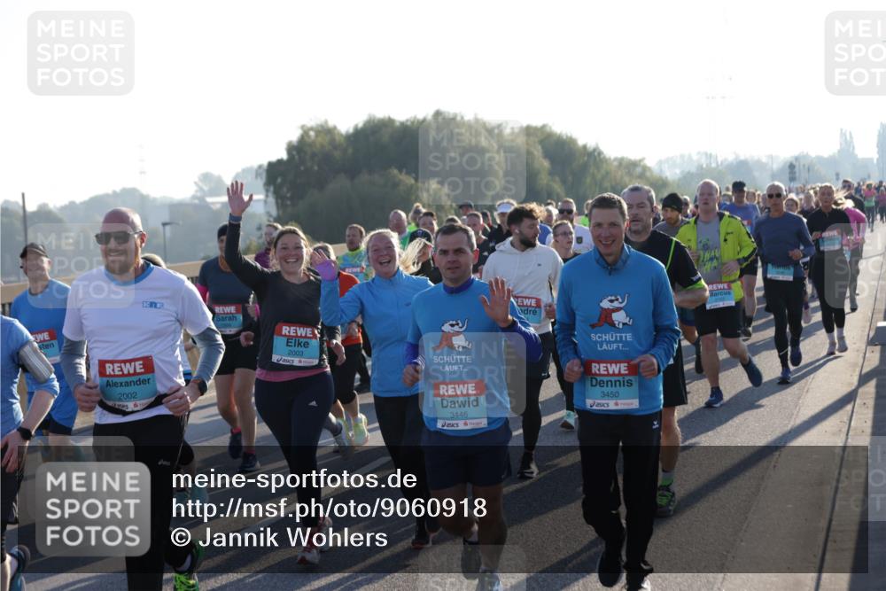 03.10.2025 - Köhlbrandbrückenlauf Jannik Wohlers http://msf.ph/oto/9060918 03.10.2025 09:22:49 Position 3 2002, 2003, 3446, 3450, 2153 meine-sportfotos.de