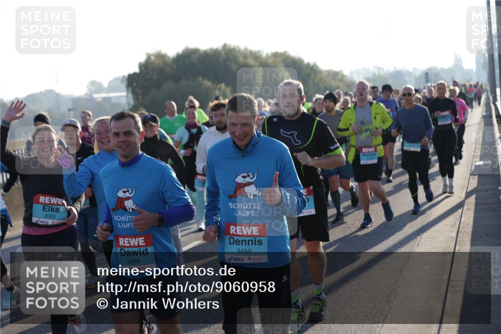 03.10.2025 - Köhlbrandbrückenlauf Jannik Wohlers http://msf.ph/oto/9060958 03.10.2025 09:22:50 Position 3 2003, 3446, 3450 meine-sportfotos.de