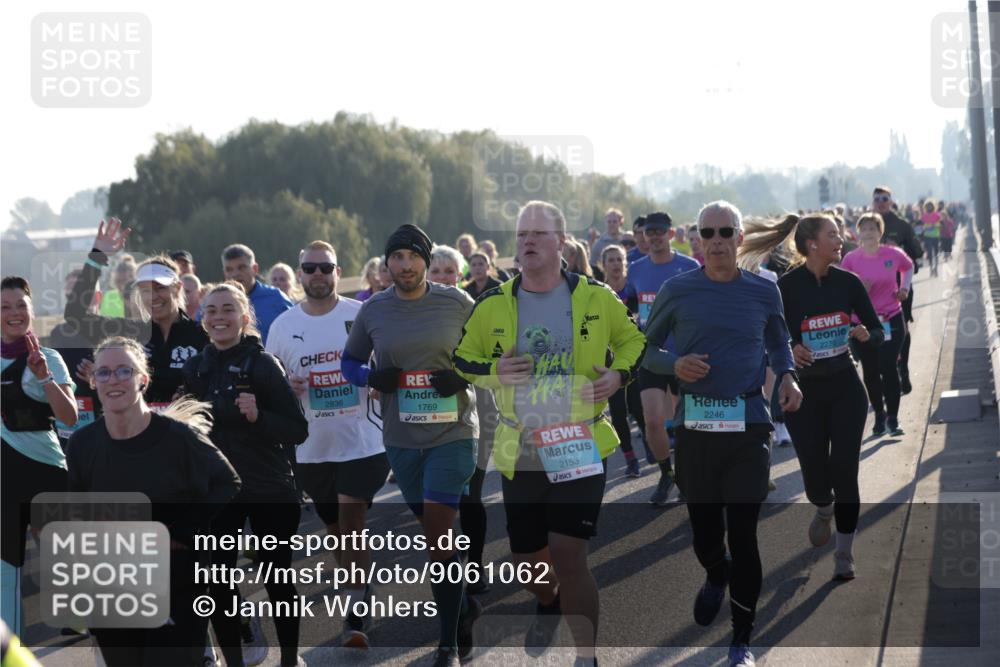 03.10.2025 - Köhlbrandbrückenlauf Jannik Wohlers http://msf.ph/oto/9061062 03.10.2025 09:22:52 Position 3 217, 2641, 2836, 1769, 4, 2153, 2246, 2270 meine-sportfotos.de