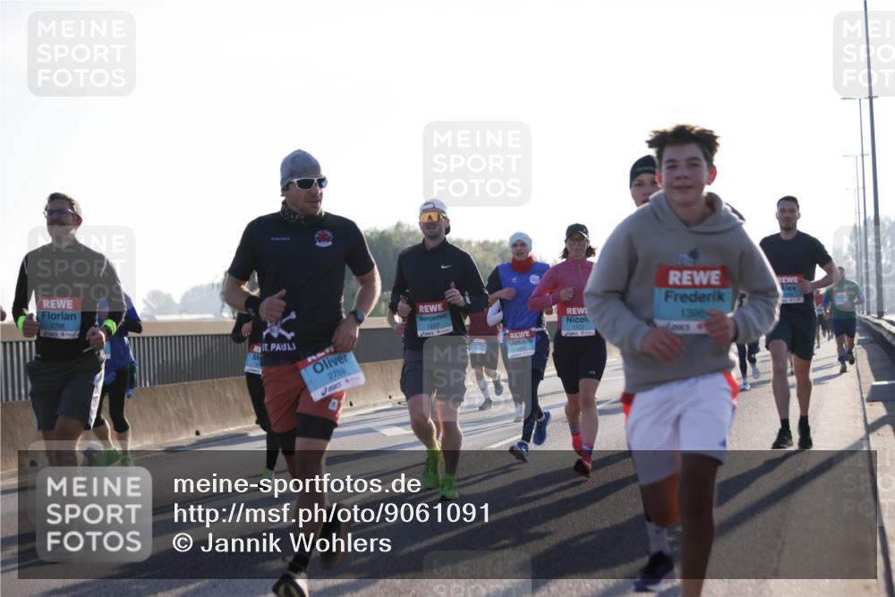 03.10.2025 - Köhlbrandbrückenlauf Jannik Wohlers http://msf.ph/oto/9061091 03.10.2025 09:14:59 Position 3 2796, 9041, 744, 2759, 1207, 1123, 1396 meine-sportfotos.de