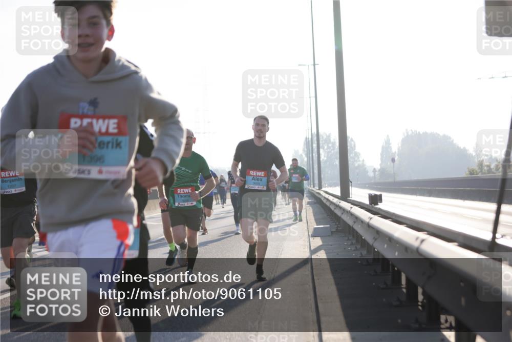 03.10.2025 - Köhlbrandbrückenlauf Jannik Wohlers http://msf.ph/oto/9061105 03.10.2025 09:14:59 Position 3 1207, 1396, 3659, 5, 7 meine-sportfotos.de