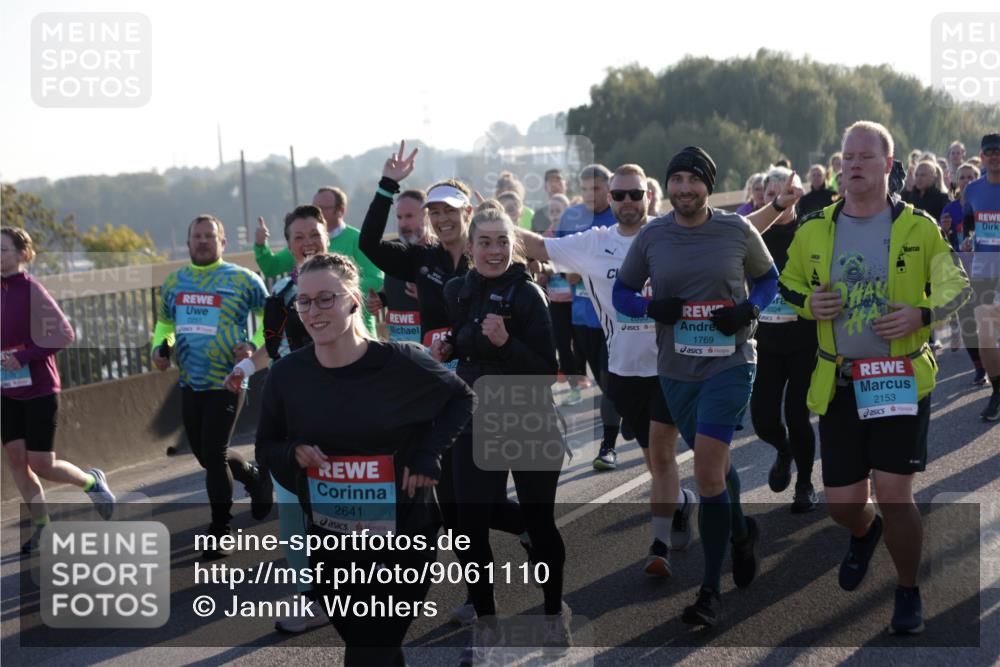 03.10.2025 - Köhlbrandbrückenlauf Jannik Wohlers http://msf.ph/oto/9061110 03.10.2025 09:22:52 Position 3 2641, 1769, 2153 meine-sportfotos.de