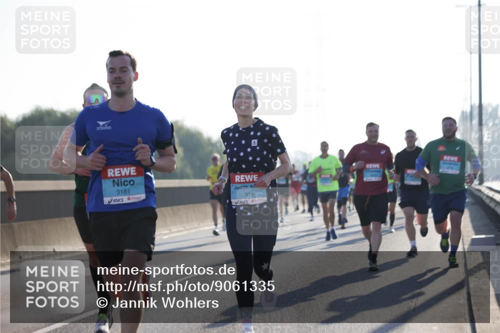 03.10.2025 - Köhlbrandbrückenlauf Jannik Wohlers http://msf.ph/oto/9061335 03.10.2025 09:15:03 Position 3 3181, 2979 meine-sportfotos.de