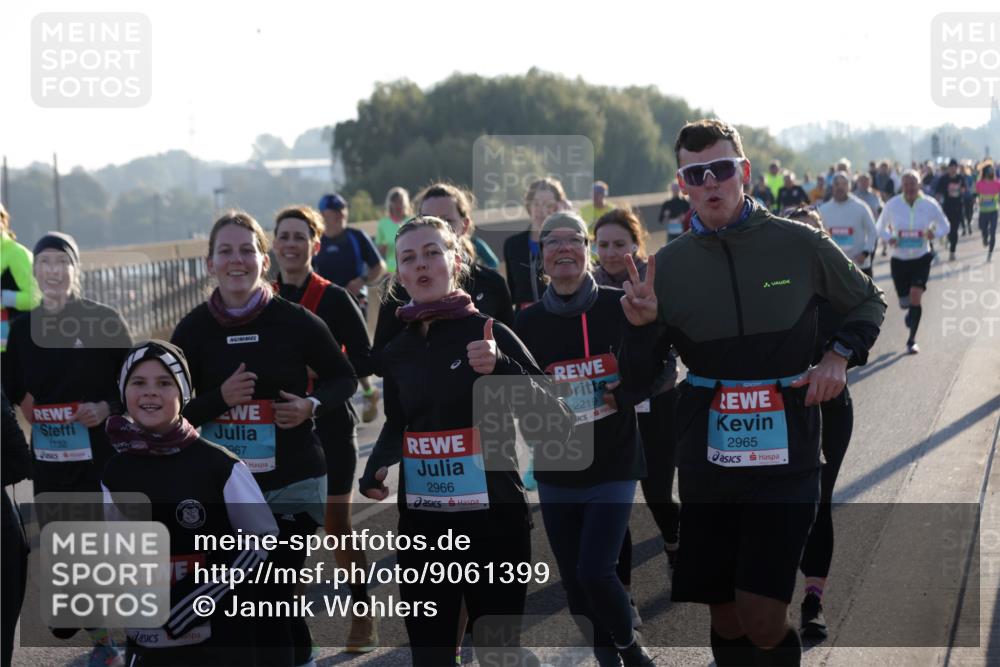 03.10.2025 - Köhlbrandbrückenlauf Jannik Wohlers http://msf.ph/oto/9061399 03.10.2025 09:22:59 Position 3 1732, 967, 2966, 2219, 2965, 18 meine-sportfotos.de