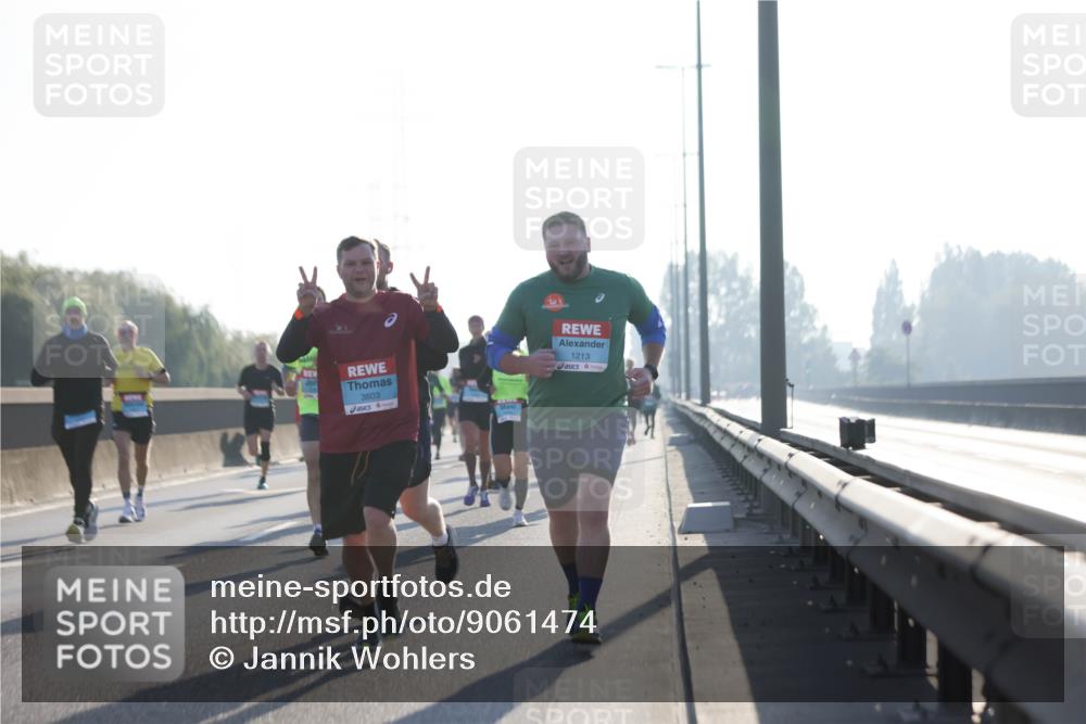 03.10.2025 - Köhlbrandbrückenlauf Jannik Wohlers http://msf.ph/oto/9061474 03.10.2025 09:15:06 Position 3 3603, 1213 meine-sportfotos.de