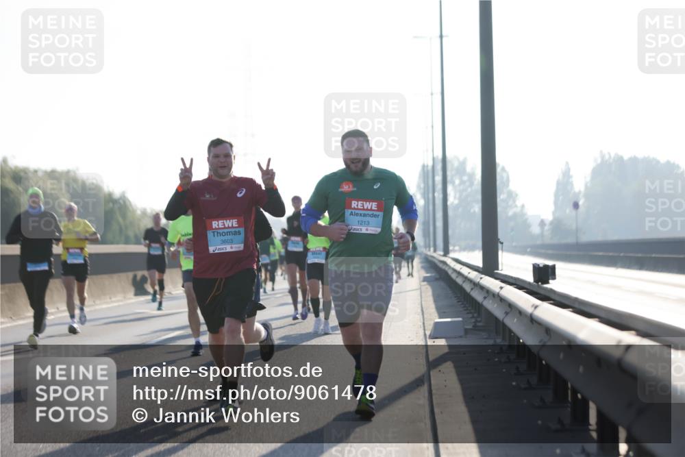03.10.2025 - Köhlbrandbrückenlauf Jannik Wohlers http://msf.ph/oto/9061478 03.10.2025 09:15:06 Position 3 3603, 1213 meine-sportfotos.de