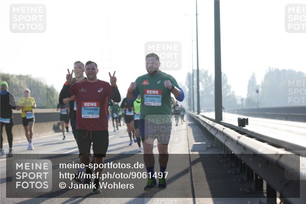 03.10.2025 - Köhlbrandbrückenlauf Jannik Wohlers http://msf.ph/oto/9061497 03.10.2025 09:15:06 Position 3 3603, 1213 meine-sportfotos.de