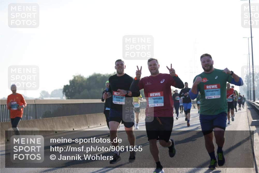 03.10.2025 - Köhlbrandbrückenlauf Jannik Wohlers http://msf.ph/oto/9061555 03.10.2025 09:15:07 Position 3 1504, 3603, 1213 meine-sportfotos.de