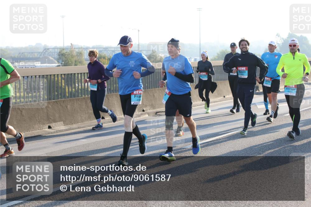 03.10.2025 - Köhlbrandbrückenlauf Lena Gebhardt http://msf.ph/oto/9061587 03.10.2025 09:19:49 Position 1 2015, 2, 0, 2729, 2015, 20, 2942 meine-sportfotos.de