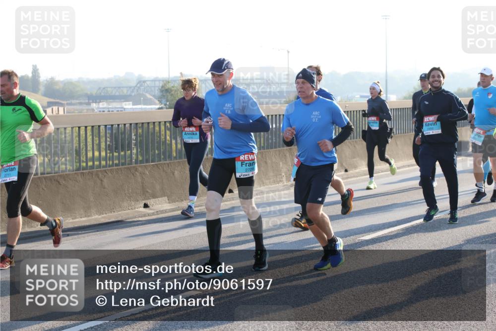 03.10.2025 - Köhlbrandbrückenlauf Lena Gebhardt http://msf.ph/oto/9061597 03.10.2025 09:19:49 Position 1 2711, 1470, 2015, 2, 0, 2729, 2015, 2, 0 meine-sportfotos.de