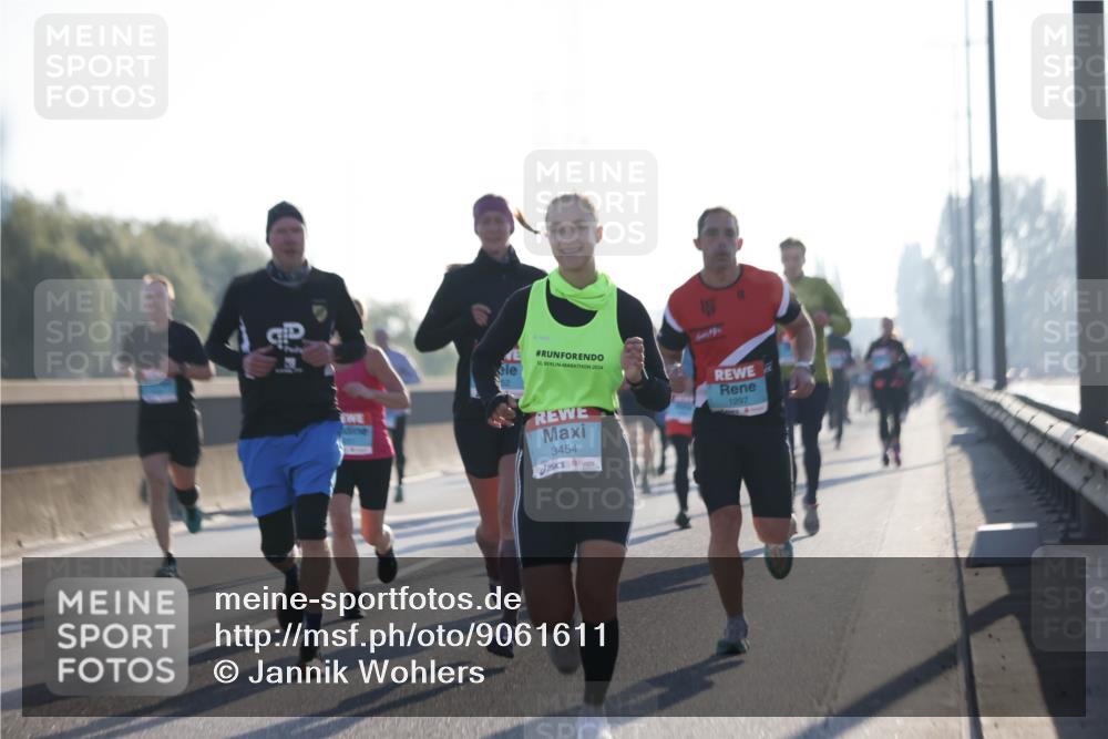 03.10.2025 - Köhlbrandbrückenlauf Jannik Wohlers http://msf.ph/oto/9061611 03.10.2025 09:15:09 Position 3 50, 2024, 1297, 3454 meine-sportfotos.de