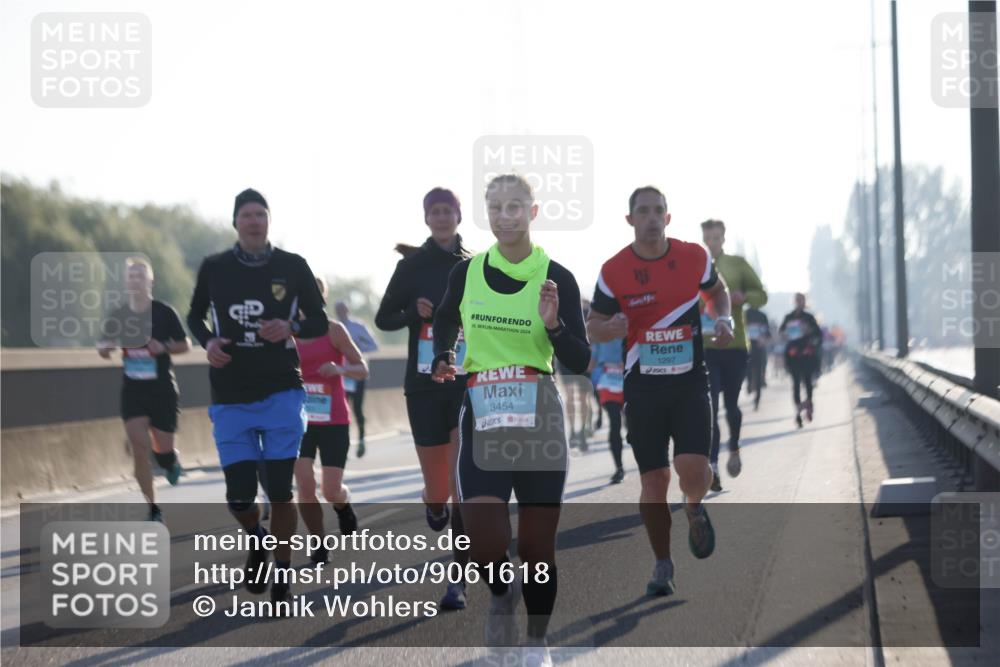 03.10.2025 - Köhlbrandbrückenlauf Jannik Wohlers http://msf.ph/oto/9061618 03.10.2025 09:15:09 Position 3 50, 2024, 3454, 1297 meine-sportfotos.de